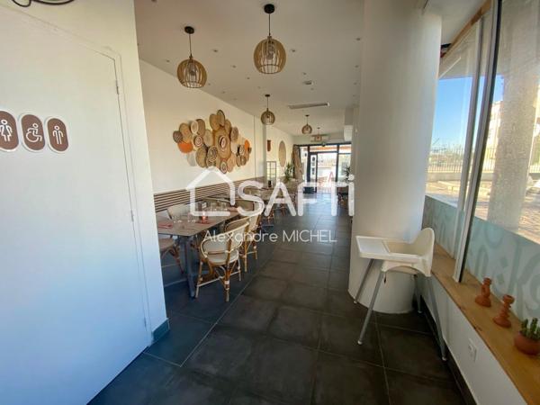 LOCAL COMMERCIAL AVEC EMPLACEMENT STRATEGIQUE SUR LE PORT DE TOULON