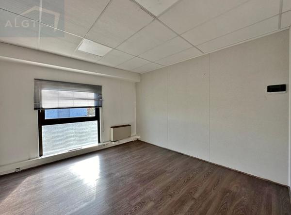 Local d'activité 672 m²