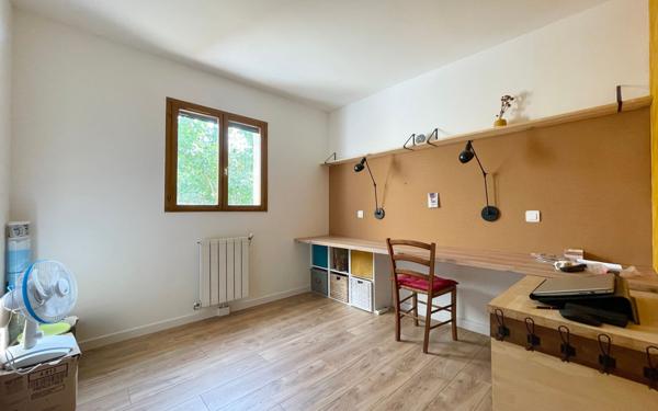 Maison à vendre    5 pièces •  Nîmes