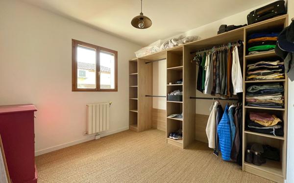 Maison à vendre    5 pièces •  Nîmes