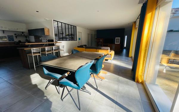 Maison à vendre    4 pièces •  Aigues-Vives