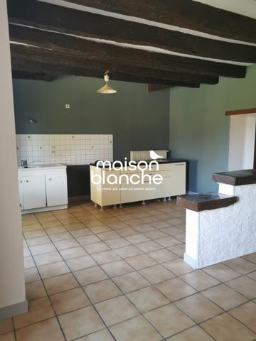  Maison F4 à Vasles