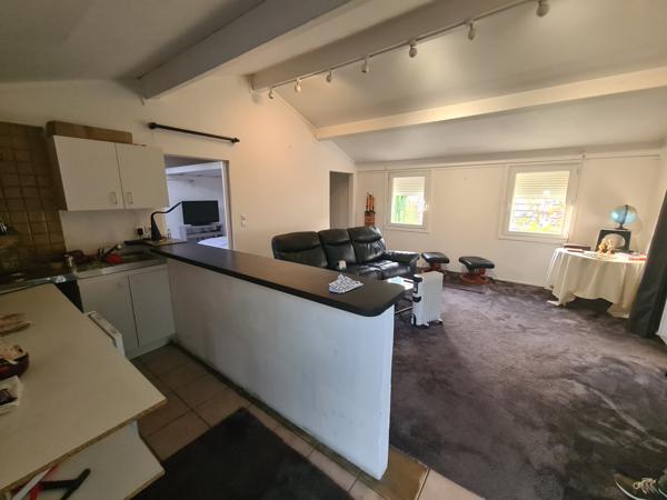 Le Bosc (34700) Ensemble maison + restaurant