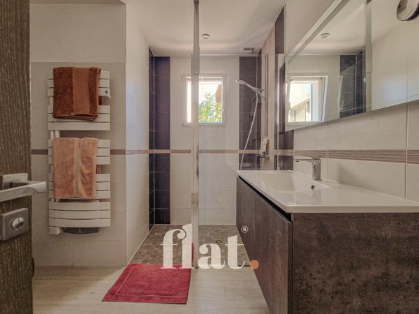 CONTEMPORAINE 4 CHAMBRES | 180M2 | DPE B | GARAGE + CARPORT | PATIO