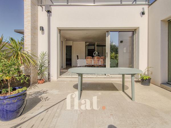 CONTEMPORAINE 4 CHAMBRES | 180M2 | DPE B | GARAGE + CARPORT | PATIO