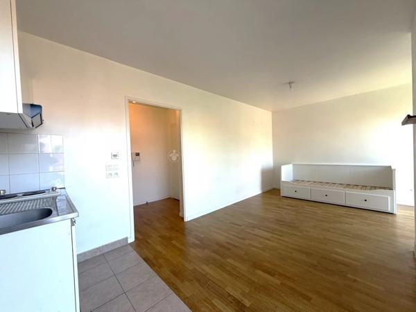 Vente                                                      Appartement
                        
                     1 pièces                      27 m2                     à Montévrain