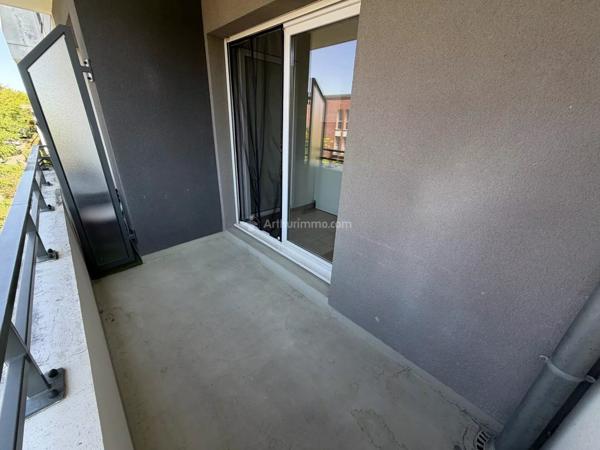 Vente                                                      Appartement
                        
                     1 pièces                      27 m2                     à Montévrain