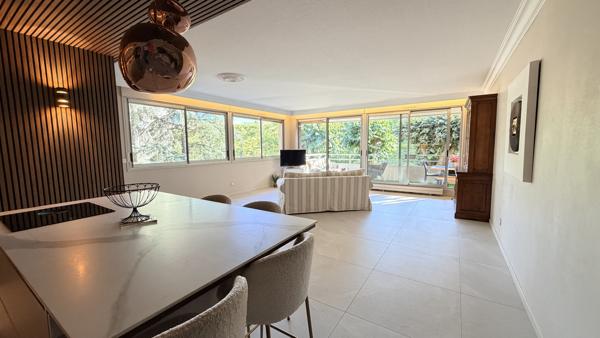 ROYAL FAURIEL, à vendre spacieux F3 de 94m2 avec terrasse et garage