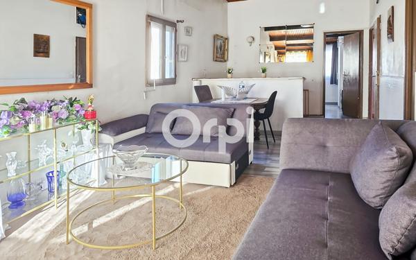 Maison à vendre    6 pièces •  Fosses