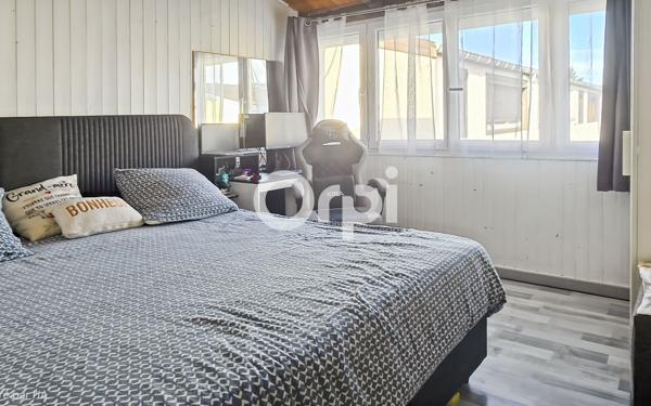 Maison à vendre    6 pièces •  Fosses