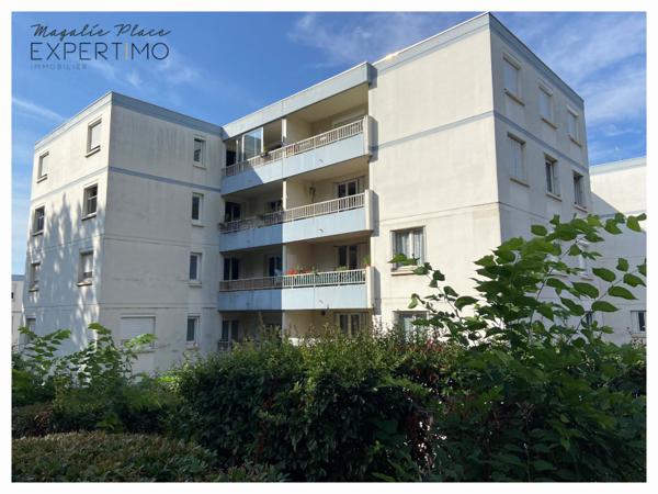 APPARTEMENT DANS UN ENVIRONNEMENT VERDOYANT CALME avec cave et parking
