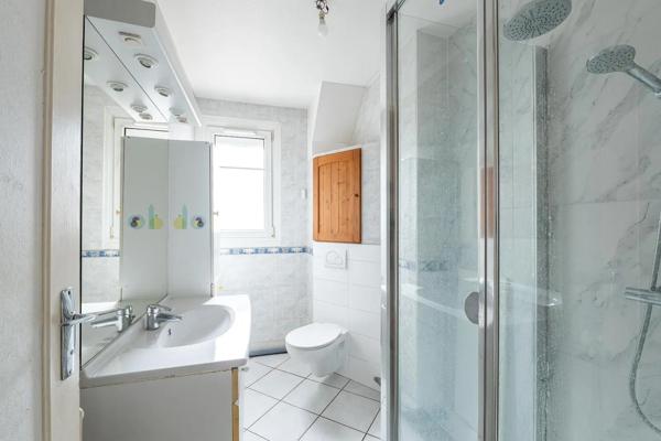 Appartement à louer 3 pièces 64.6m² Montbéliard (25200)