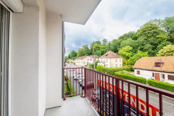 Appartement à louer 3 pièces 64.6m² Montbéliard (25200)