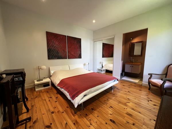 Villars (42390) Propriété de 226m2 habitables sur 3600 m2 de parc arboré et clos avec piscine et dépendance