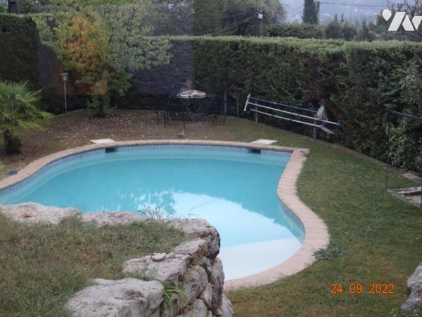 Maison individuelle avec piscine à vendre à La Gaude