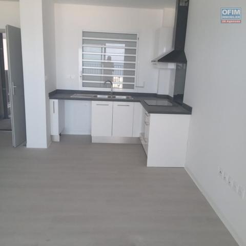 Appartement 2 chambres à louer plateau caillou SAINT-PAUL