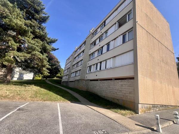 Appartement 147 000 € Beynes 2 p 47 m² DPE D