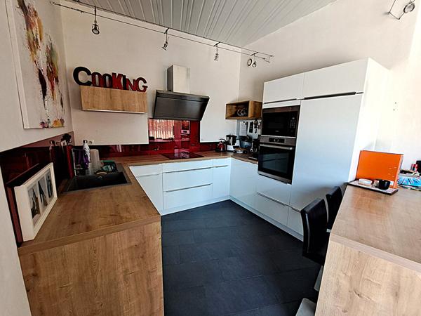 Maison de plain-pied Le Boupere 5 pièce(s)