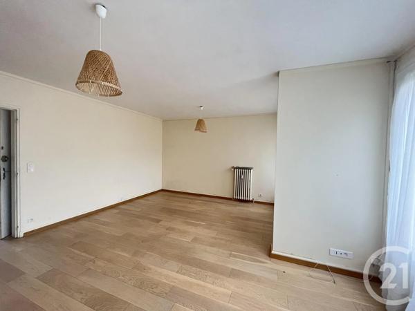 Appartement F3 à vendre  3 pièces - 63 m 2   CHARTRES  - 28