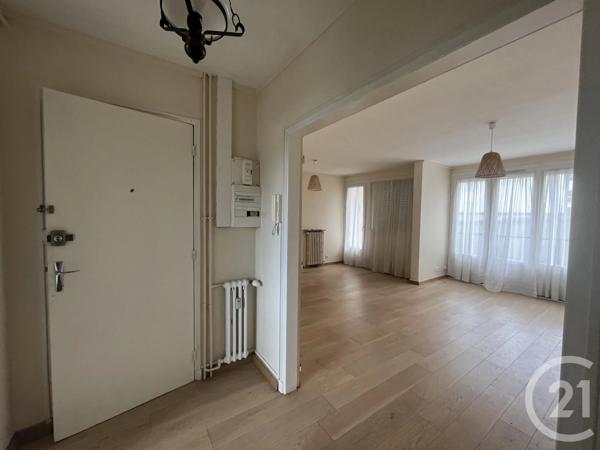 Appartement F3 à vendre  3 pièces - 63 m 2   CHARTRES  - 28