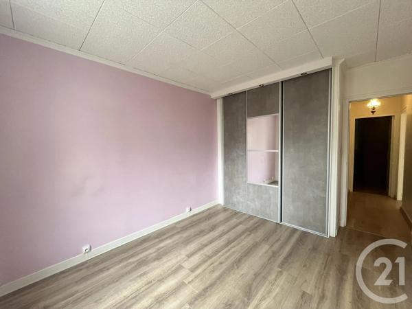 Appartement F3 à vendre  3 pièces - 63 m 2   CHARTRES  - 28