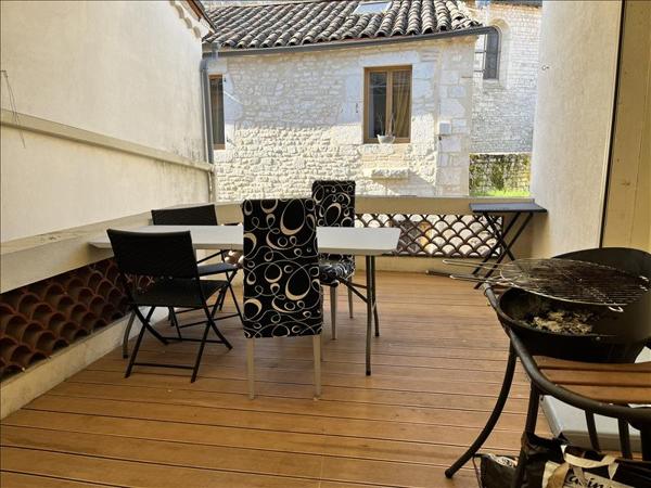 Immeuble à vendre |  Lalbenque |  296 m²