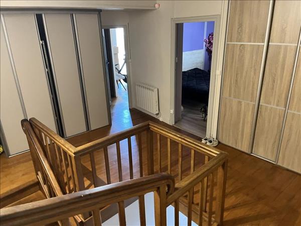 Immeuble à vendre |  Lalbenque |  296 m²