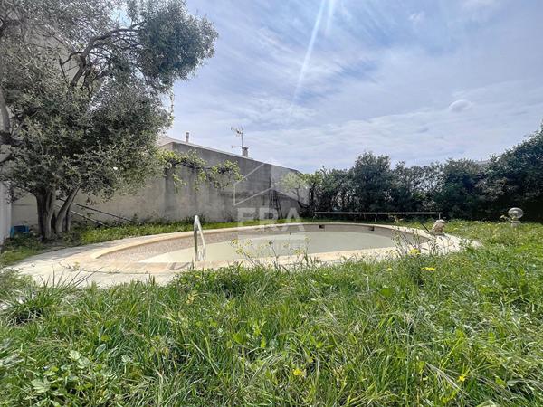 A VENDRE MARSEILLE 13014 BON SECOURS MAISON T5 TERRAIN GARAGE PISCINE DEPENDANCE STUDIO