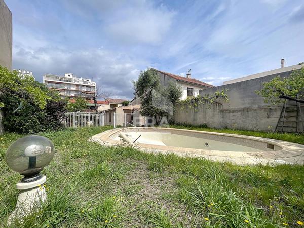 A VENDRE MARSEILLE 13014 BON SECOURS MAISON T5 TERRAIN GARAGE PISCINE DEPENDANCE STUDIO