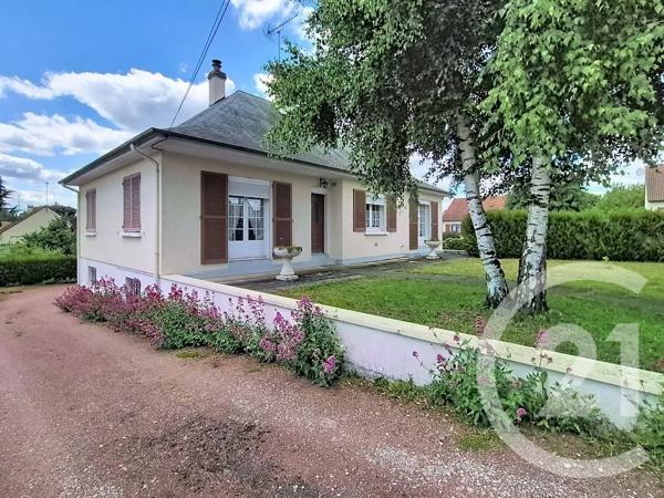 Maison à vendre  5 pièces - 118,92 m 2   LA CHAPELLE ST MESMIN  - 45