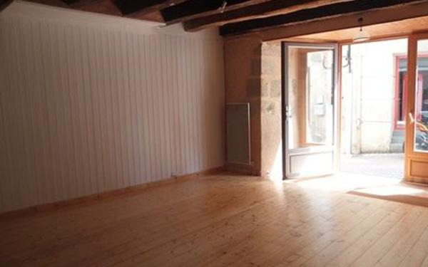 Appartement à louer    1 pièce •  La Souterraine