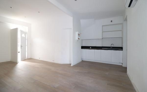 Maison à vendre    2 pièces • 35 m2 Marseille 9