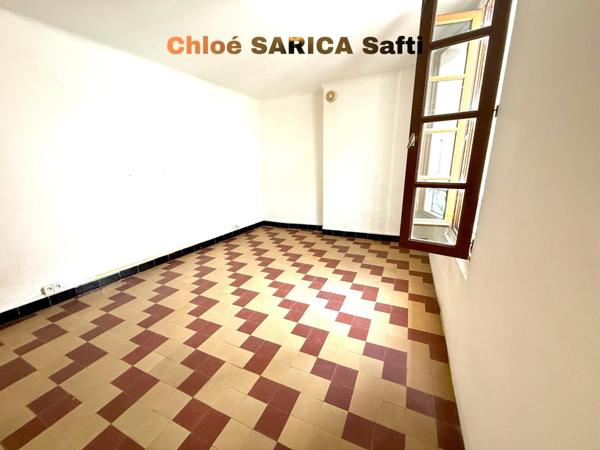 Maison de village à rénover – 72 m² sur 4 niveaux – Fort potentiel – Forcalquier