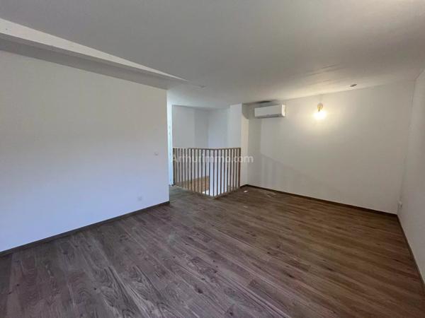 Vente Local commercial 400 m2 à Virignin