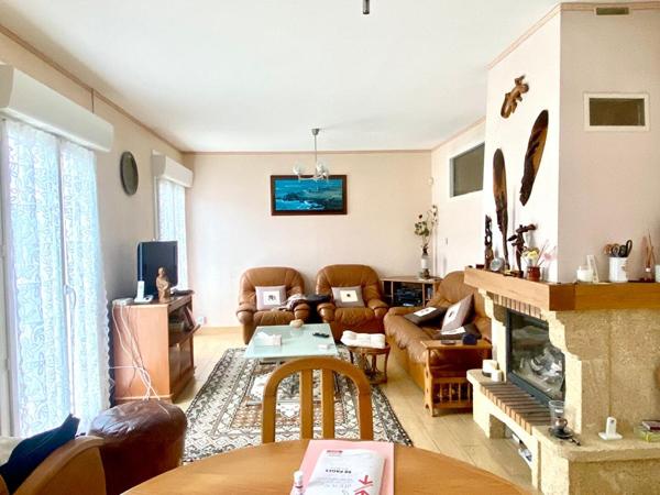 Maison  6 pièce(s) 105 m2