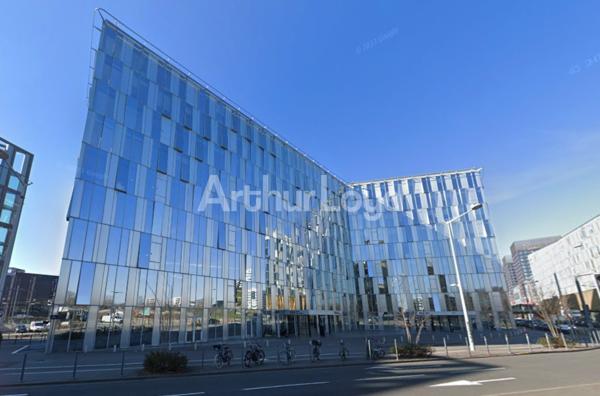 Bureaux à louer à Euralille accès direct gares et hall rénové
