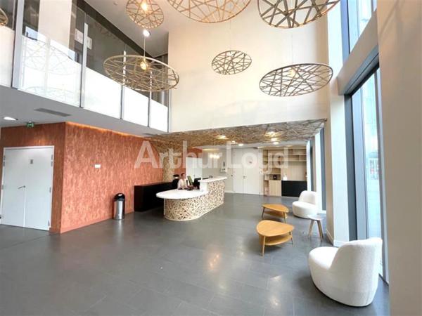 Bureaux à louer à Euralille accès direct gares et hall rénové