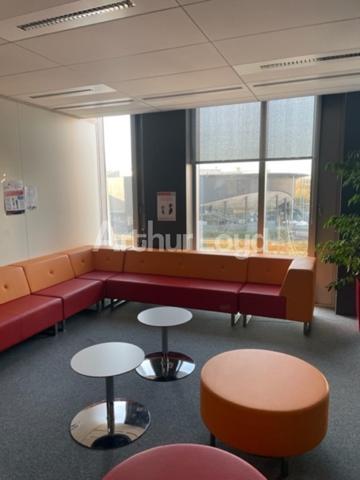 Bureaux à louer à Euralille accès direct gares et hall rénové