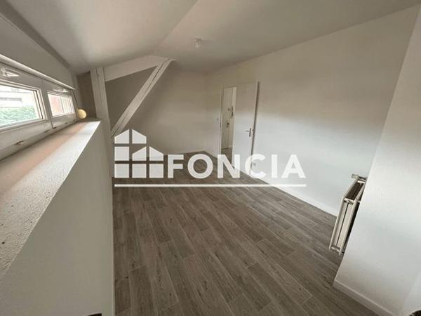 Location Appartement 2 pièces 43.8 m² - 35 AVENUE GAMBETTA Roanne 42300