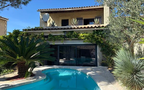 Maison à vendre    4 pièces • 95 m2 Vedène