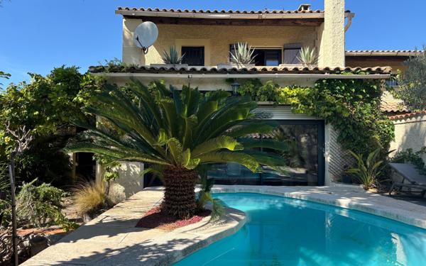 Maison à vendre    4 pièces • 95 m2 Vedène