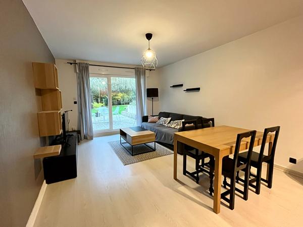 À LOUER - MONTGERMONT ! Appartement T2 MEUBLÉ, 41m², terrasse et vue dégagée, 1 place de parking