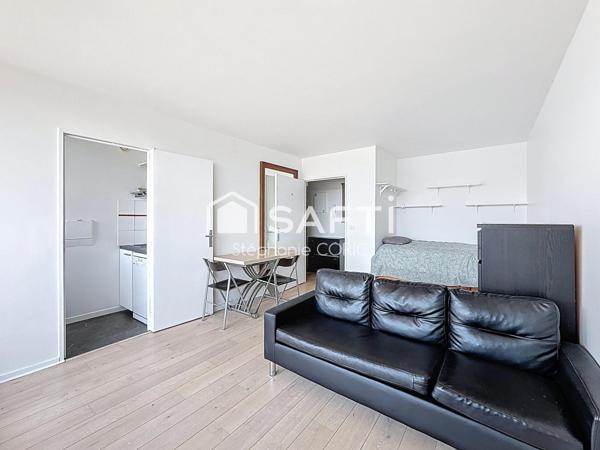 STUDIO AVEC BALCON - DERNIER ETAGE - VUE DÉGAGÉE