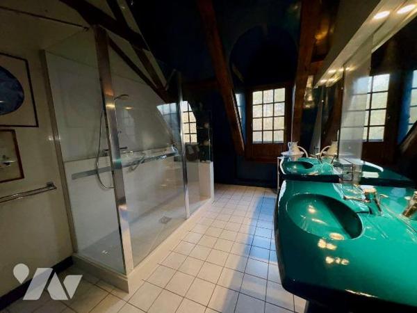 Exceptionnelle propriété en Sologne : Une maison de caractère sur 31 hectares
Nichée au coeur ...