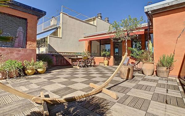 Appartement à vendre    5 pièces • 211 m2 Avignon