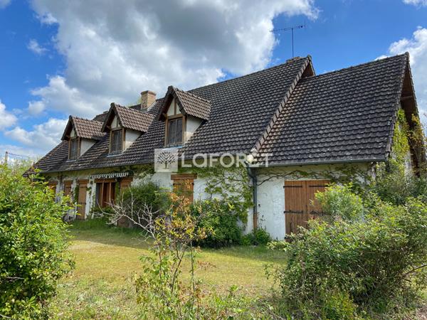 Achat maison Villefranche-d'Allier - 8 pièce(s) - 224 m² - 189 000 €