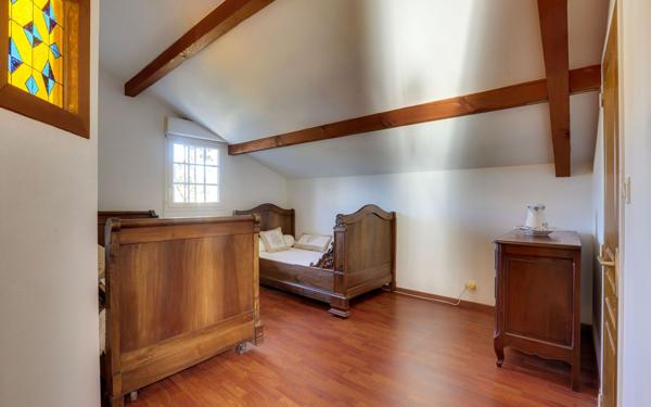 Maison à vendre    5 pièces • 165 m2 Saint-Pée-sur-Nivelle