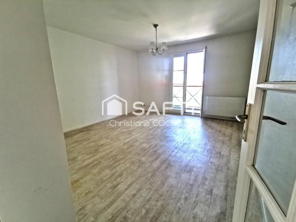 Très bel appartement T3 proche gare de Melun à pied avec balcon, cave et box en s/sol