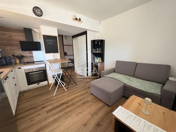 Appartement à vendre Nice Pasteur 2 pièces terrasse jardin jaccuzi