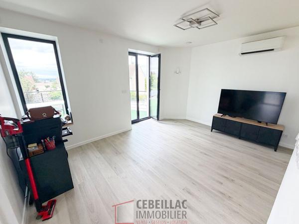 Maison 6 pièce(s) 4 chambre(s) 141.78 m²